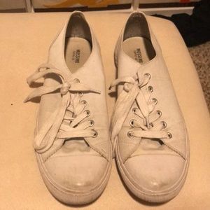 white mossimo shoes